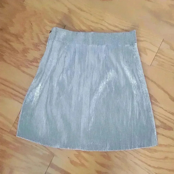 H&M Silver Mini Skirt Size 8 - Picture 1 of 4